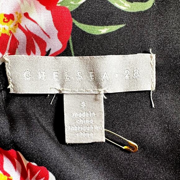 Chelsea28 Women's Floral Print V Neck Short Sleeve Romper Black Red Size Small - Picture 11 of 16